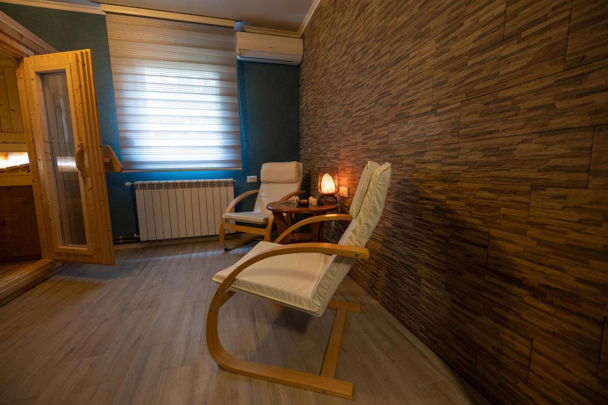 Garni Hotel Lama Крагуевац Экстерьер фото