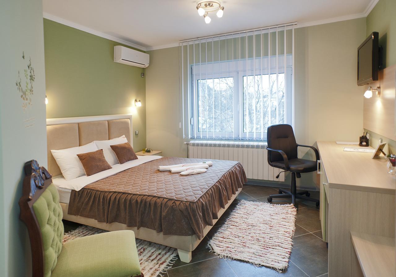 Garni Hotel Lama Крагуевац Экстерьер фото