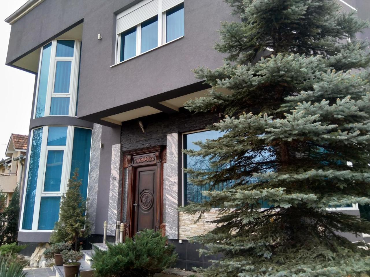 Garni Hotel Lama Крагуевац Экстерьер фото