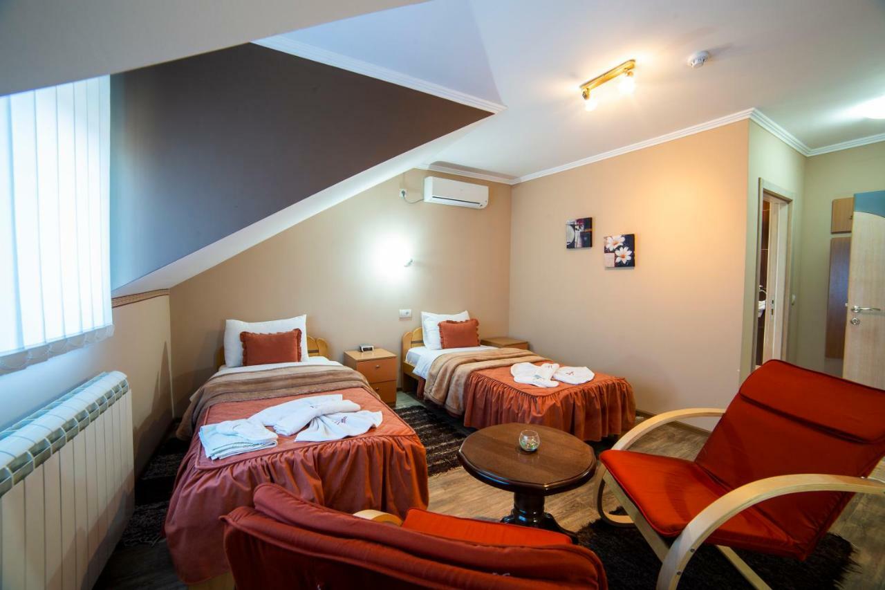 Garni Hotel Lama Крагуевац Экстерьер фото