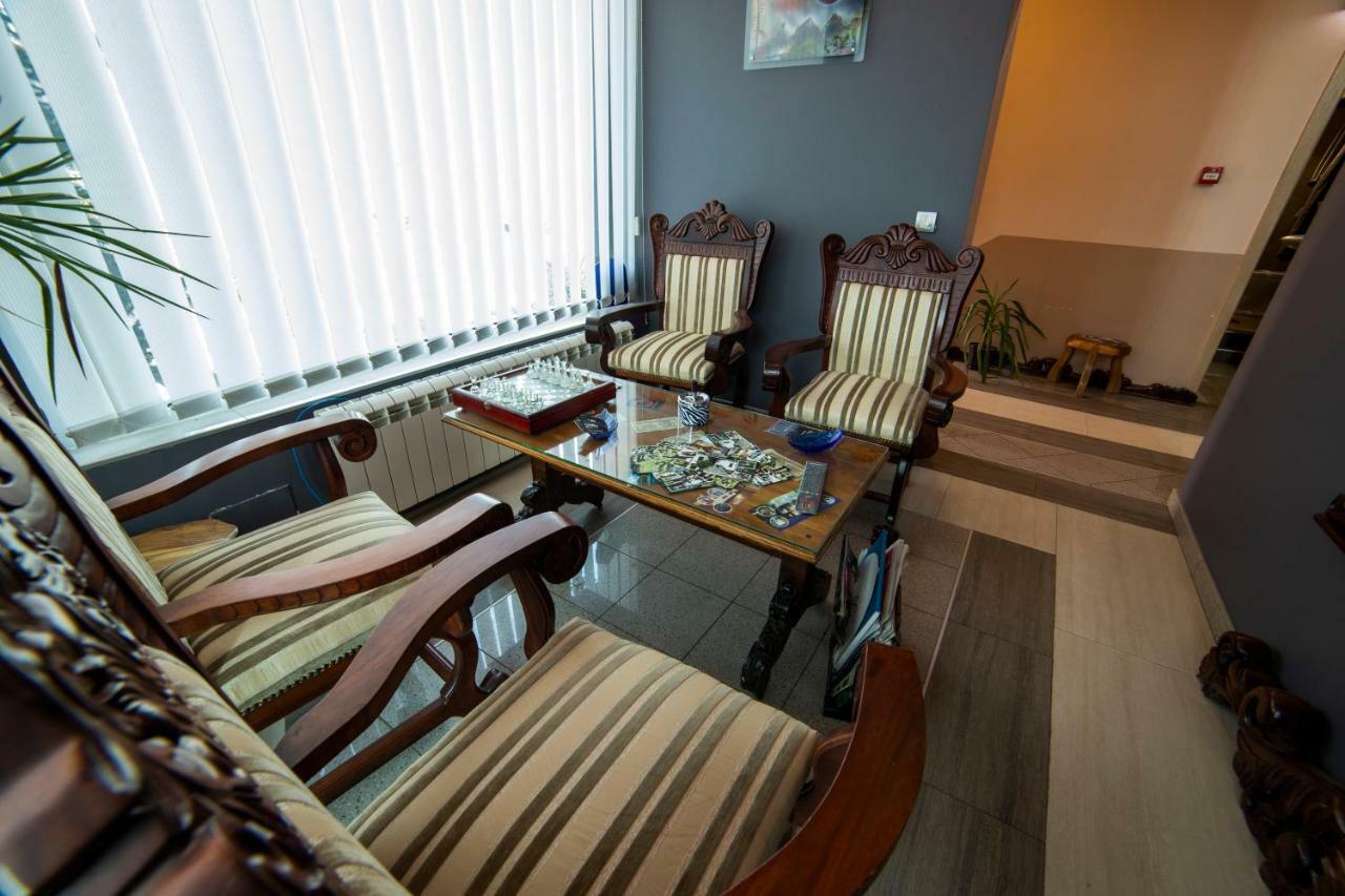Garni Hotel Lama Крагуевац Экстерьер фото